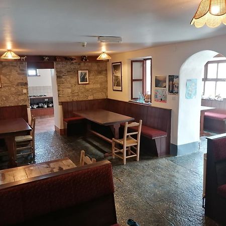 Aille River Tourist Hostel Glamping دولين المظهر الخارجي الصورة